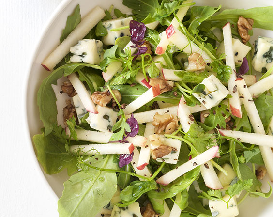 Miss Chef® apple ‘match sticks’ with roquefort, rocket salad and pecan dressing