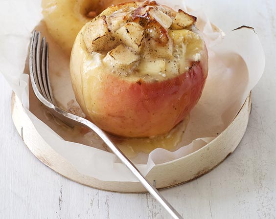 Miss Chef® apples garnished with camembert