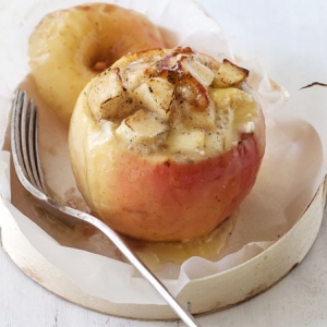 Miss Chef® apples garnished with camembert