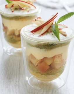 Matcha Tea-ramisu with Miss Chef® Apples
